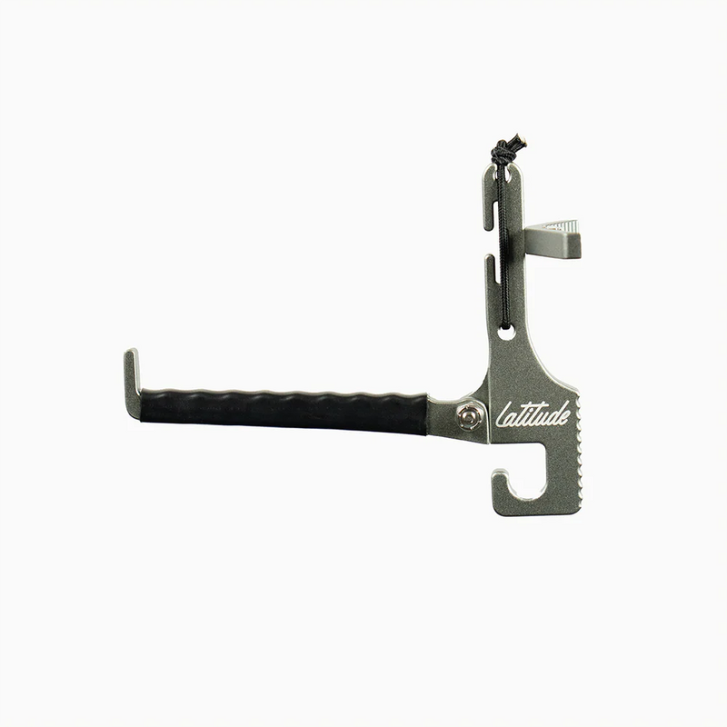 Load image into Gallery viewer, Latitude Bite Bow Hanger
