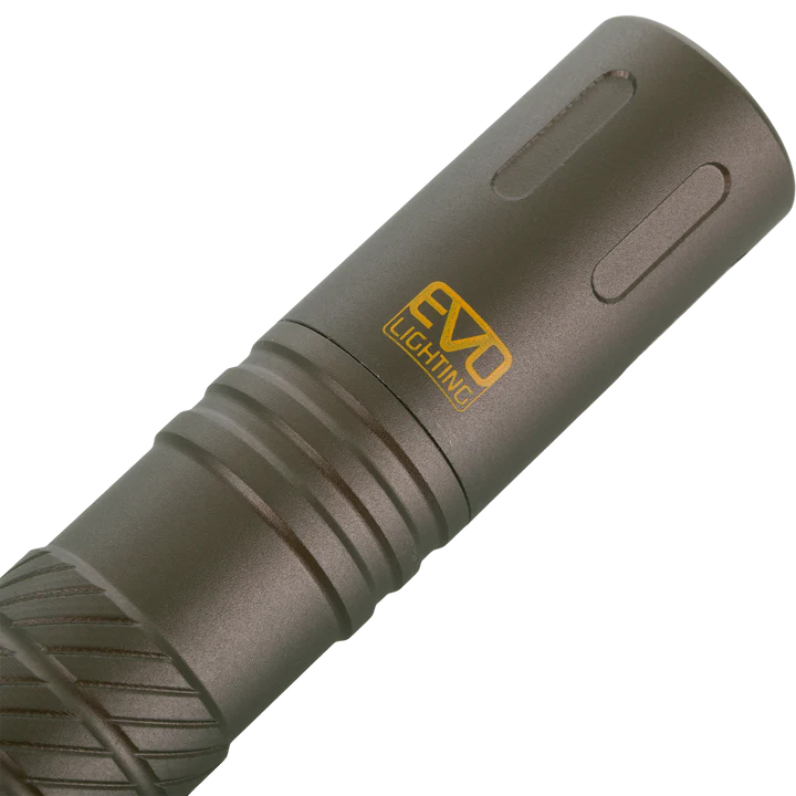 Load image into Gallery viewer, Drake Lumen Flashlight EVO200
