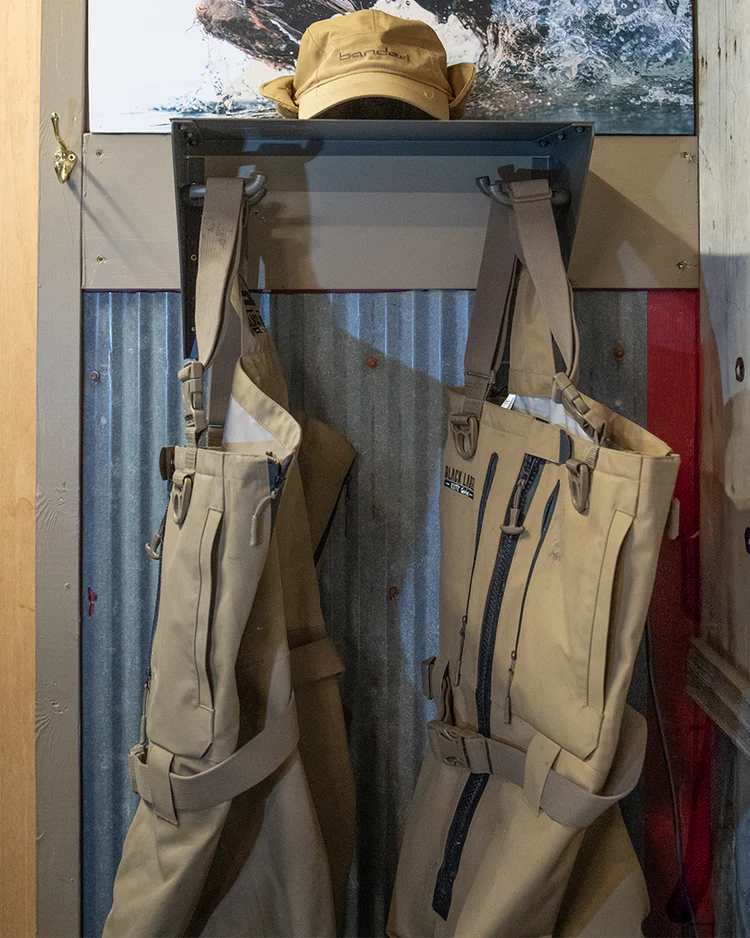 Load image into Gallery viewer, Banded Gear Shelf
