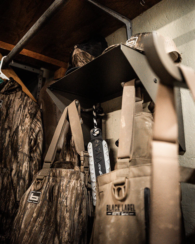 Load image into Gallery viewer, Banded Gear Shelf

