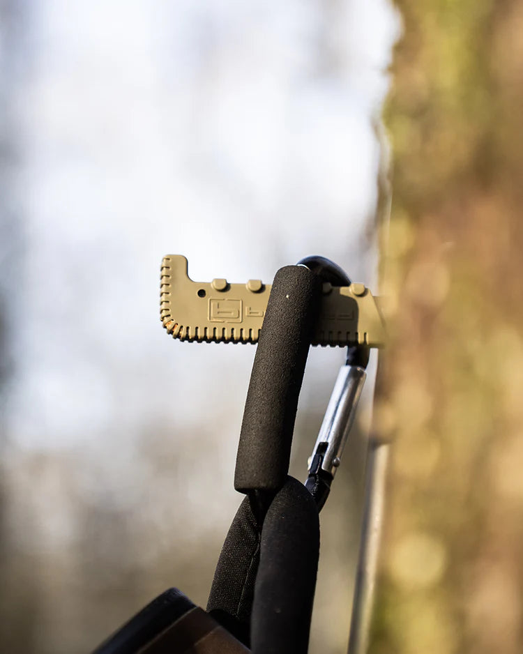 Load image into Gallery viewer, Banded Air Tree Hook
