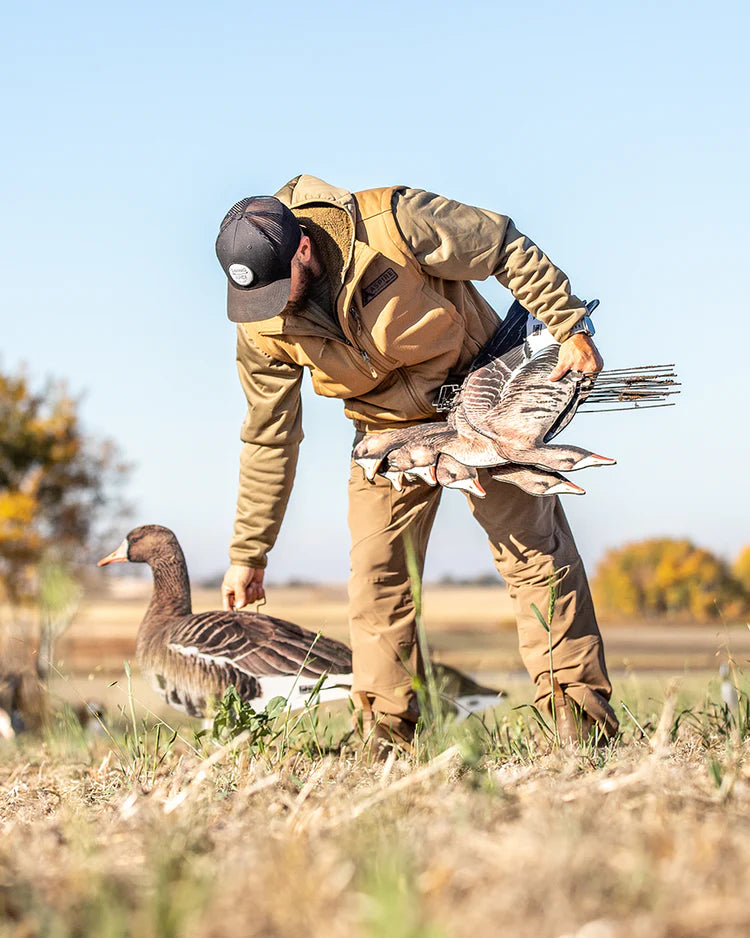 Load image into Gallery viewer, GHG Pro-Grade Silhouette Specklebelly Goose Decoys
