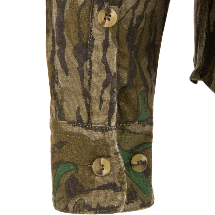 Load image into Gallery viewer, Ol' Tom Men's Throwback 80 Button Down Field Shirt - Greenleaf Camo
