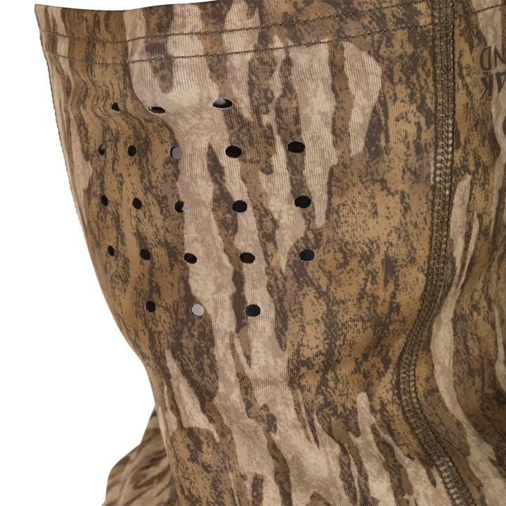 Load image into Gallery viewer, Ol' Tom Performance Stretch-Fit Half Face Mask

