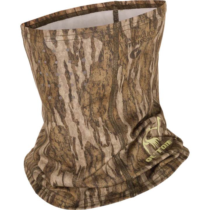 Load image into Gallery viewer, Ol' Tom Performance Stretch-Fit Half Face Mask
