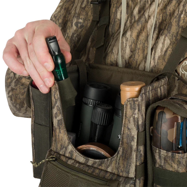 Load image into Gallery viewer, Ol' Tom Run-N-Gun Turkey Chest Pack
