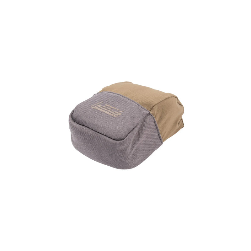 Load image into Gallery viewer, Latitude Range Finder Pouch - Gray
