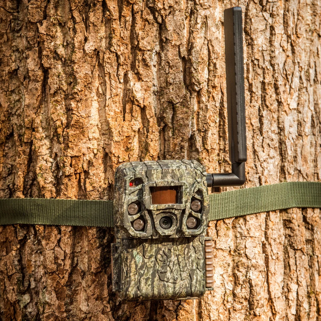 Browning Defender Vision Pro AI Trail Camera