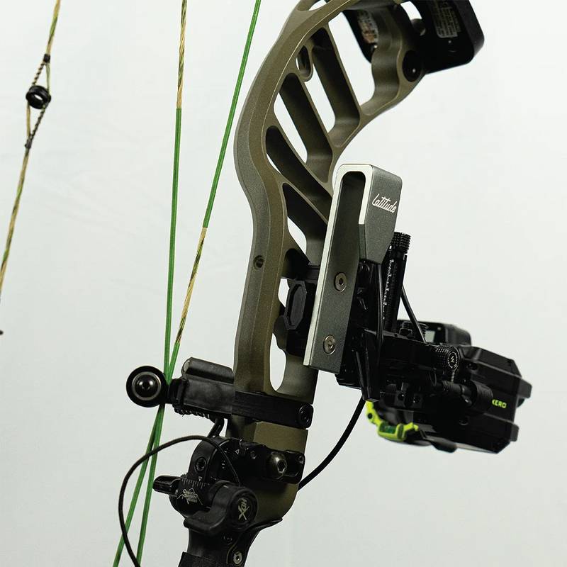 Load image into Gallery viewer, Latitude Fixed Bow Hanger
